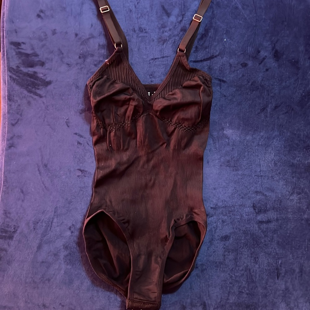FIX ShapeWear size S/M 90% nylon 10% spandex new without tags